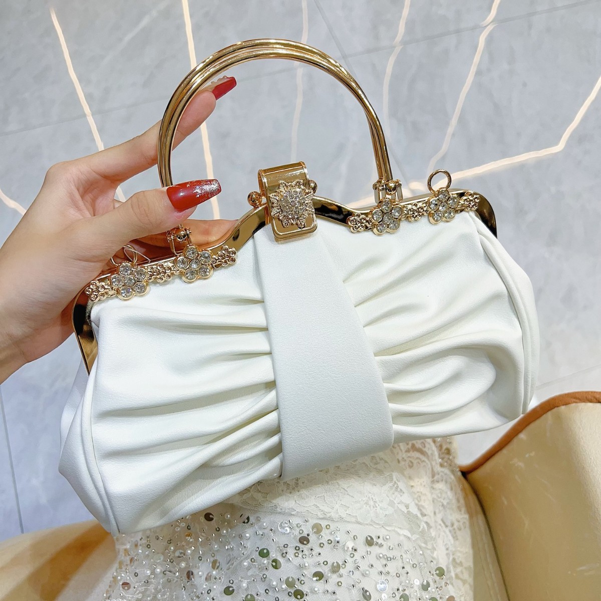 2025 럭셔리 하이엔드 파티 클라우드 여성용 이브닝  - Women Bags In Trend 리뷰 및 가격